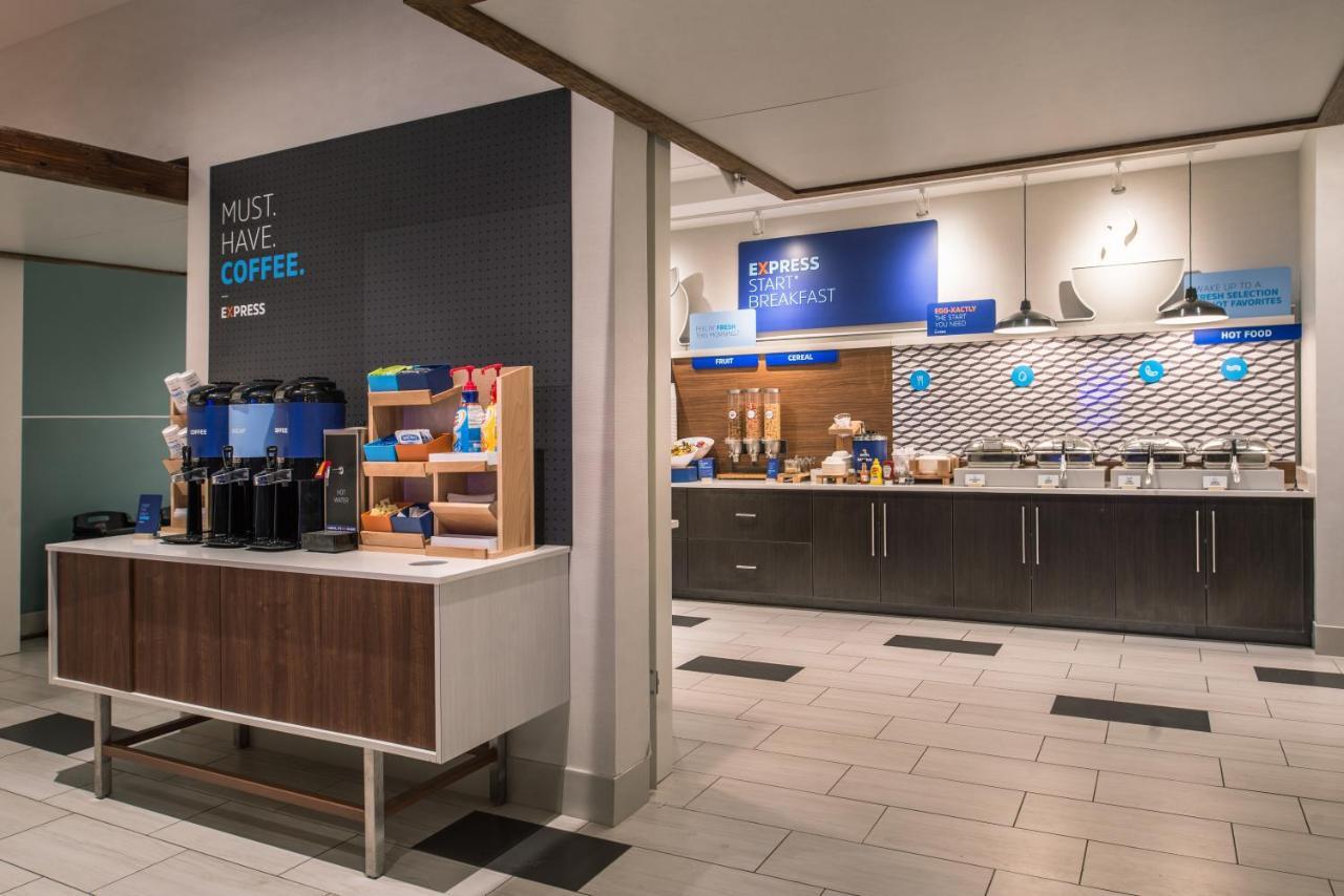 Holiday Inn Express & Suites Farmville By Ihg Esterno foto