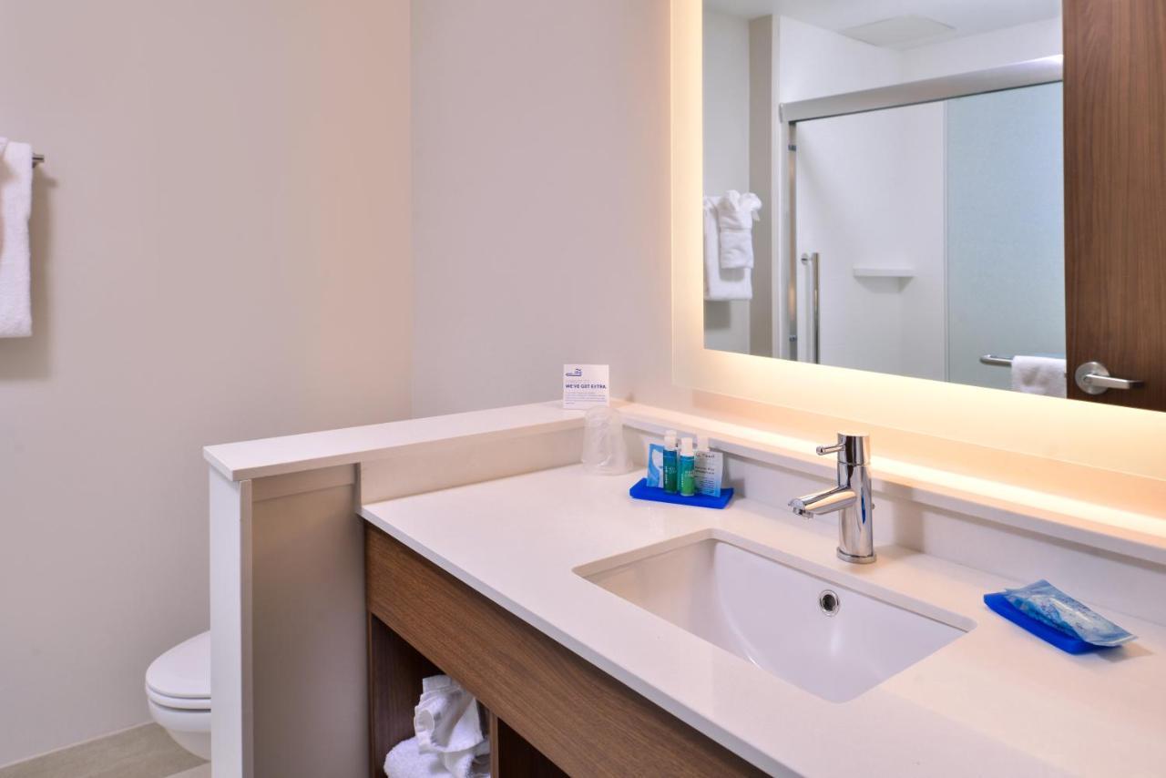 Holiday Inn Express & Suites Farmville By Ihg Esterno foto