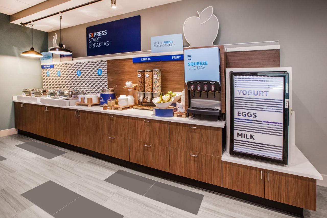 Holiday Inn Express & Suites Farmville By Ihg Esterno foto